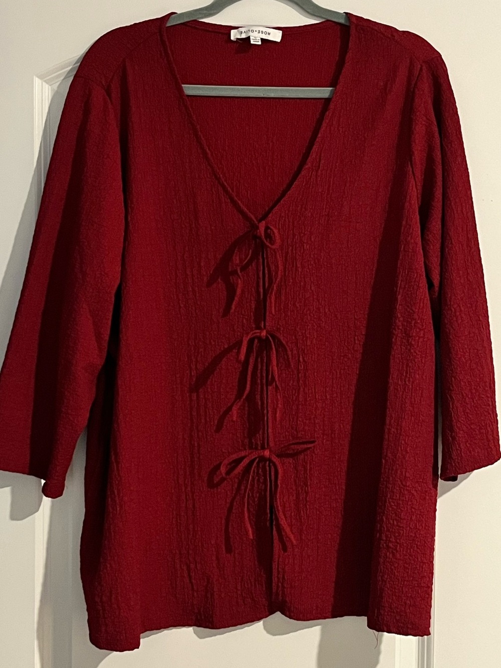 Rose + Olive Women’s Plus Maroon Blouse Tie Front Textured Crepe Office 1X